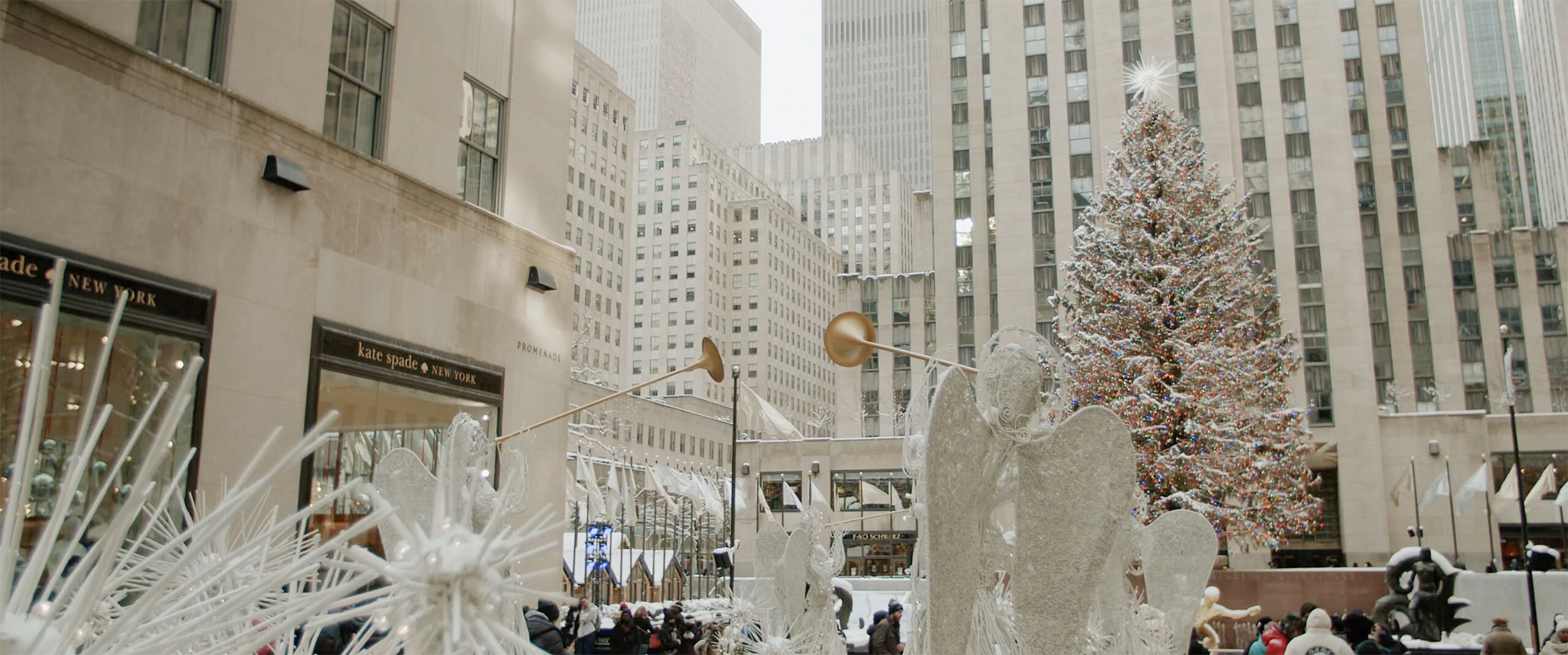 Winter wedding with evening ceremony in New York