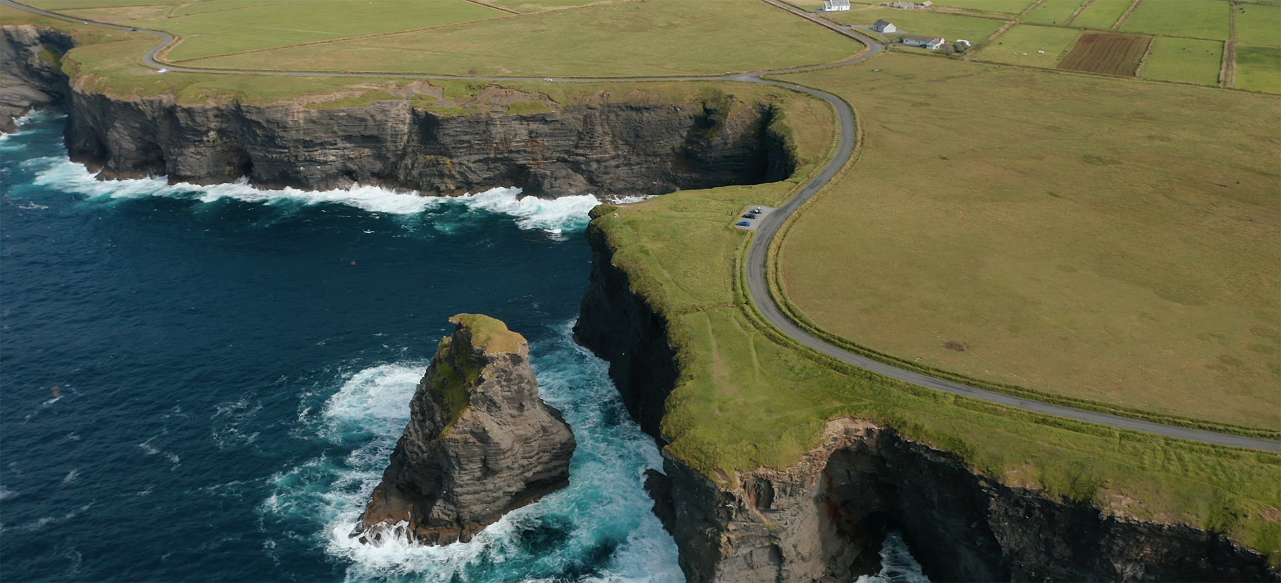 Harmony with Nature: Dazzling Wedding Film in the Heart of Great Britain