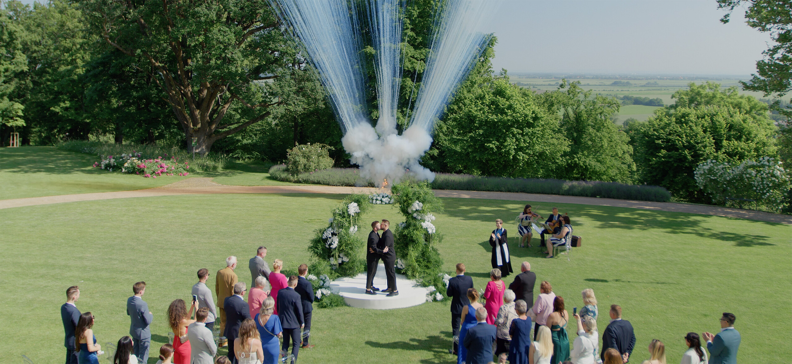 Two hearts. One story. Matej & Petr’s wedding at Chateau Mcely.